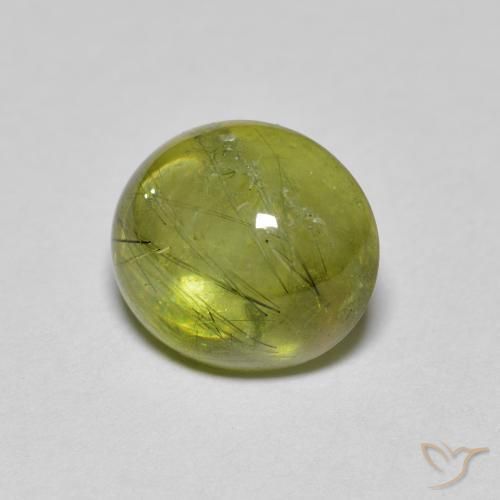 Sphène Vert forêt léger naturelle ovale, 2.05 ct, Transparent