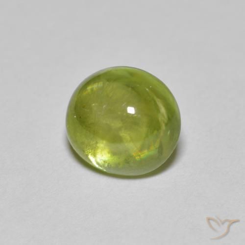 Sphène Medium Light Green naturelle ovale, 1.55 ct, Transparent