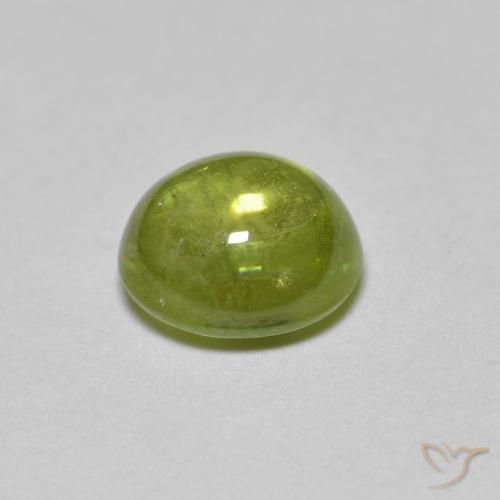 Sphène Medium Light Green naturelle ovale, 1.55 ct, Transparent
