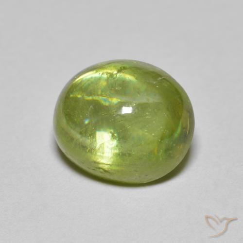 Sphène Olive verte naturelle ovale, 2.51 ct, Transparent