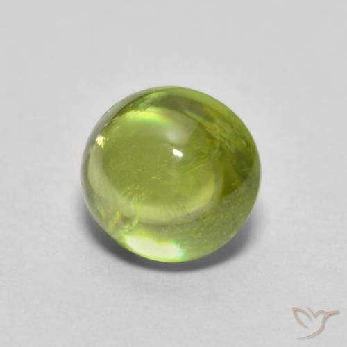 Sphène Vert jaunâtre naturelle ovale, 1.09 ct, Transparent