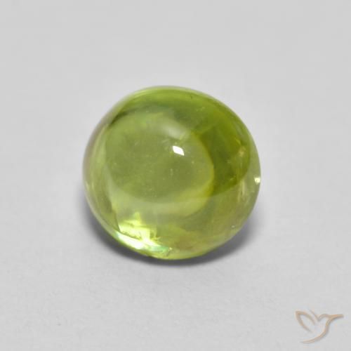 Sphène Vert jaunâtre naturelle ovale, 1.13 ct, Transparent