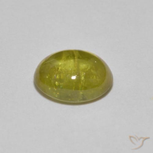 Sphène Jaune clair naturelle ovale, 1.92 ct, Transparent