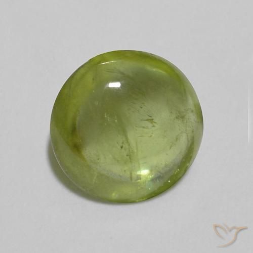 Sphène Olive verte naturelle ovale, 1.15 ct, Transparent