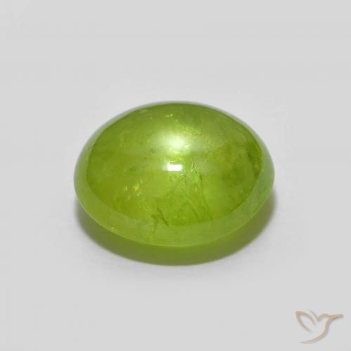 Sphène Vert clair naturelle ovale, 2.53 ct, Transparent