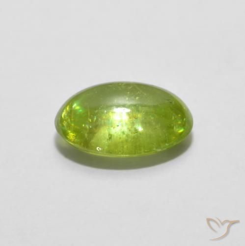 Sphène Vert clair naturelle ovale, 1.26 ct, Transparent