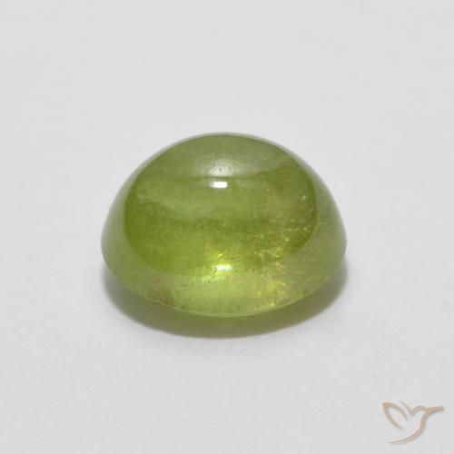 Sphène Olive verte naturelle ovale, 1.77 ct, Translucide