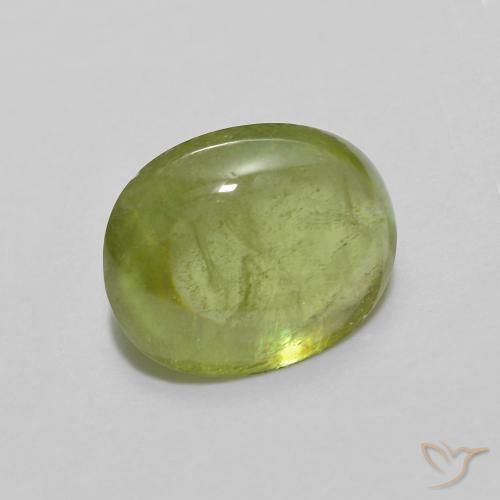 Sphène Vert moyen naturelle ovale, 1.89 ct, Transparent