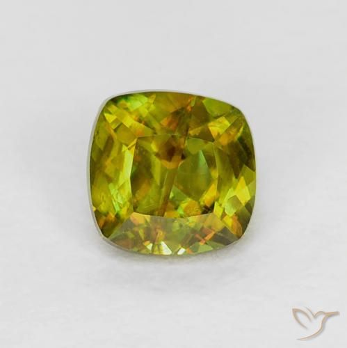 Sphène Vert moyen naturelle Coussin, 0.34 ct, VS