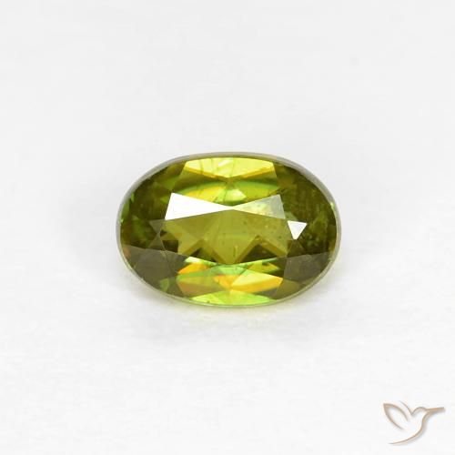 0.42ct Naturel Medium Dark-Green Sphène, ovale, VS