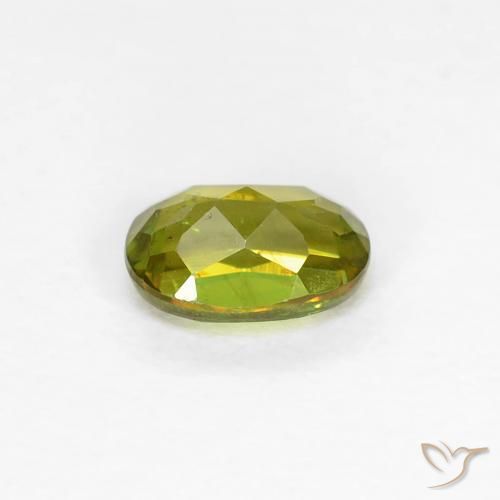 Sphène Medium Dark-Green naturelle ovale, 0.42 ct, VS