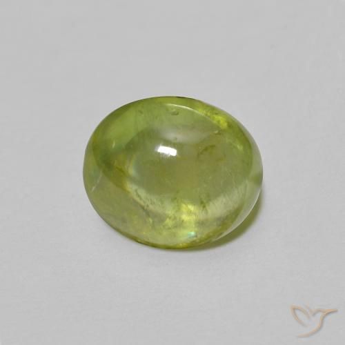 Sphène Olive verte naturelle ovale, 1.52 ct, Transparent