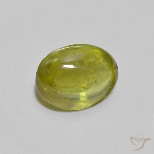 Sphène Vert chaud et terreux naturelle ovale, 1.40 ct, Transparent