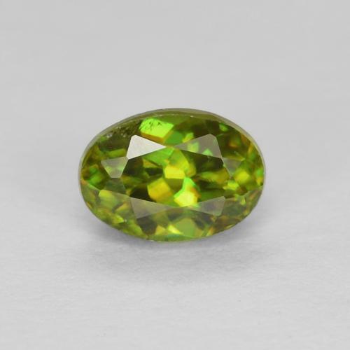 Sphène Vert chaud et terreux naturelle Coupe ovale, 0.48 ct, VVS-VS