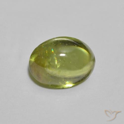 Sphène Vert jaunâtre vif naturelle ovale, 1.15 ct, Transparent