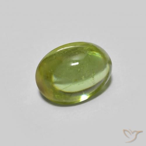 Sphène Vert clair naturelle ovale, 1.59 ct, Transparent