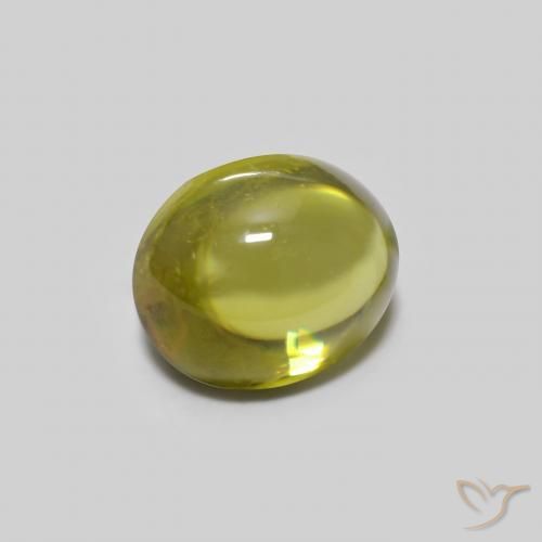 Sphène Vert jaunâtre naturelle ovale, 0.73 ct, Transparent