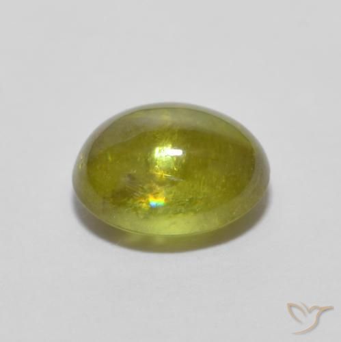 Sphène Vert moyen naturelle ovale, 1.17 ct, Transparent