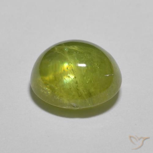 Sphène Vert moyen naturelle ovale, 1.83 ct, Transparent