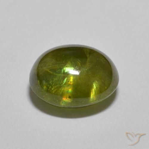 Sphène Vert moyen naturelle ovale, 2.17 ct, Transparent