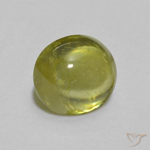 Sphène Vert clair naturelle ovale, 0.83 ct, Transparent