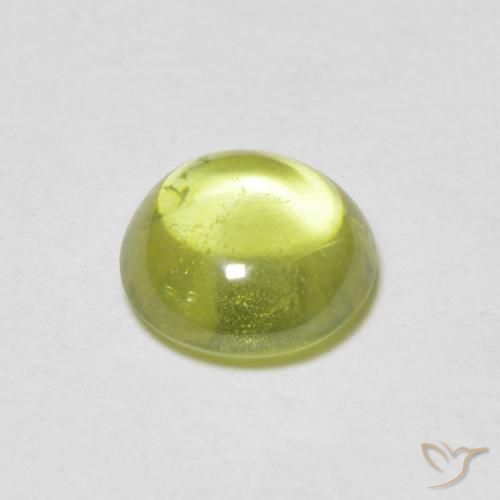 Sphène Vert clair naturelle ovale, 0.94 ct, Transparent