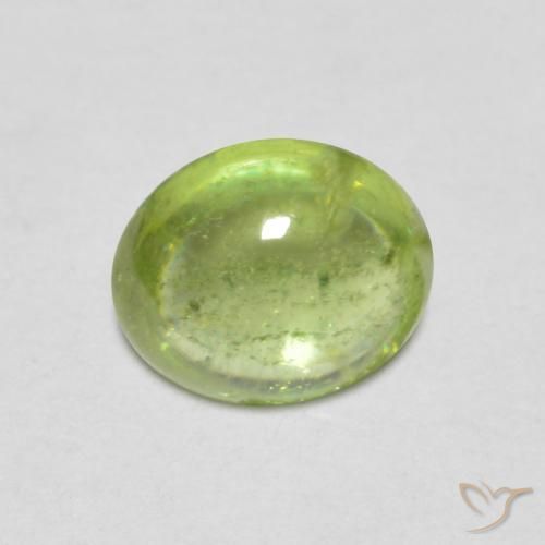 Sphène Vert vif et léger naturelle ovale, 1.14 ct, Transparent