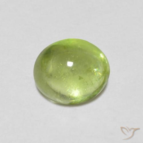 Sphène Vert clair naturelle ovale, 0.84 ct, Transparent