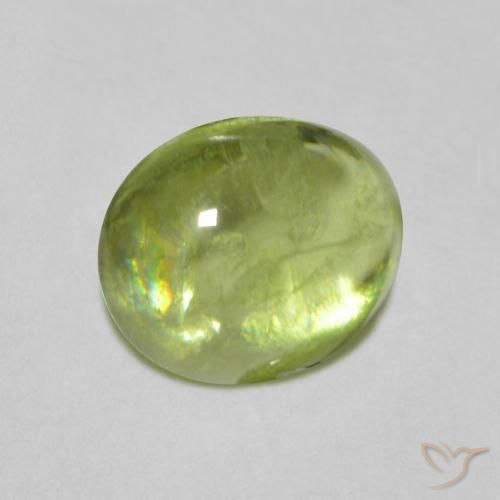 Sphène Vert vif et léger naturelle ovale, 1.30 ct, Transparent