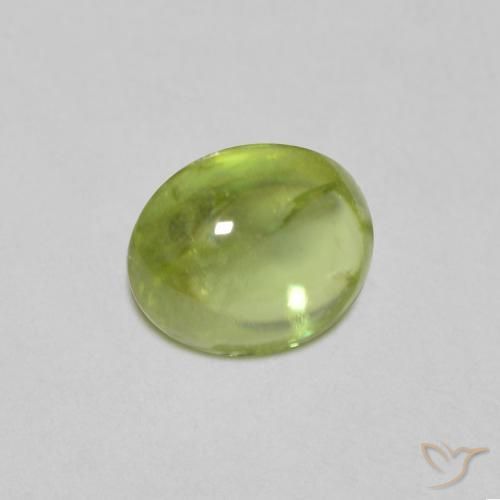 Sphène Vert moyen naturelle ovale, 1.16 ct, Transparent