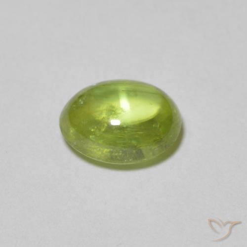 Sphène Vert moyen naturelle ovale, 1.16 ct, Transparent