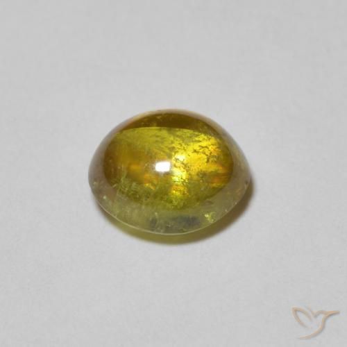 Sphène Vert chaud naturelle ovale, 1.23 ct, Transparent