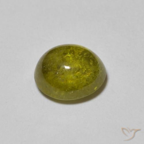 Sphène Vert chaud naturelle ovale, 1.54 ct, Translucide