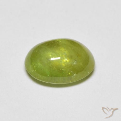 Sphène Vert clair naturelle ovale, 1.43 ct, Transparent