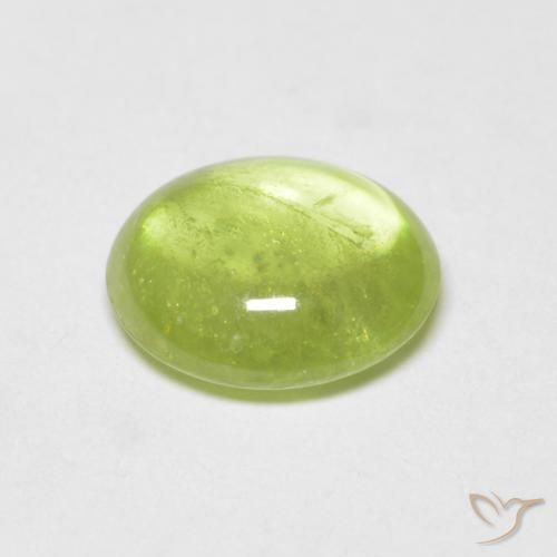 Sphène Vert clair naturelle ovale, 1.42 ct, Transparent