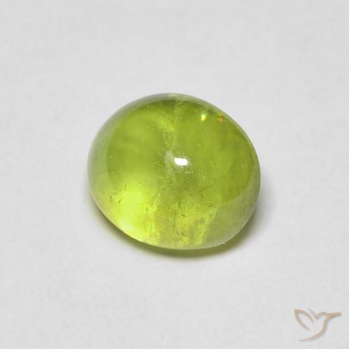 Sphène Vert moyen naturelle ovale, 1.09 ct, Transparent