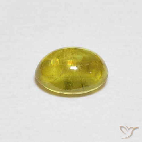 Sphène Jaune brunâtre naturelle ovale, 0.96 ct, Transparent