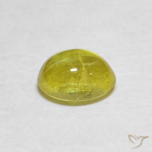 Sphène Jaune moyen naturelle ovale, 0.84 ct, Transparent
