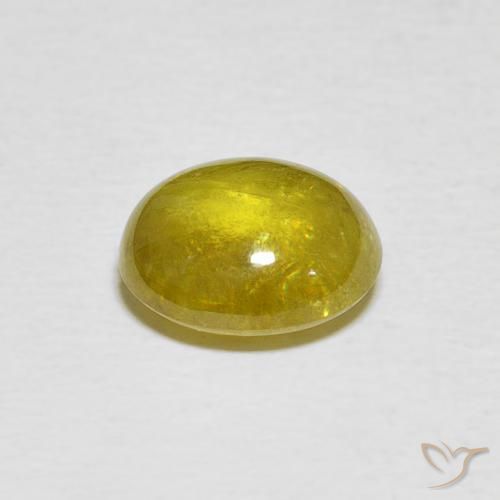 Sphène Pineapple yellow naturelle ovale, 3.21 ct, Transparent