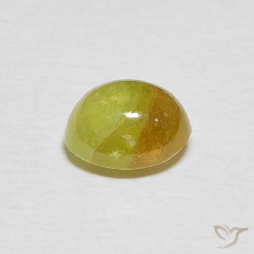 Sphène Jaune pâle naturelle ovale, 1.50 ct, Translucide
