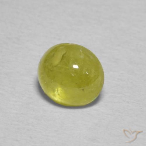 Sphène Jaune moyen naturelle ovale, 0.85 ct, Transparent