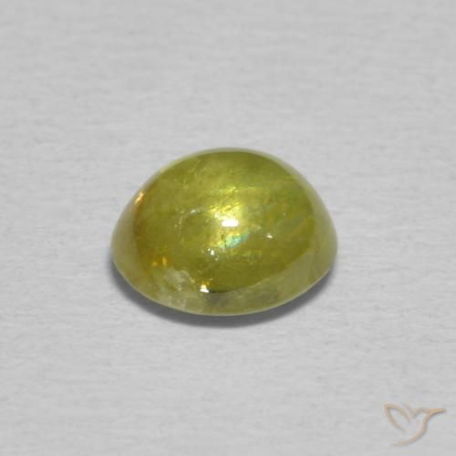 Sphène Jaune moyen naturelle ovale, 0.95 ct, Transparent