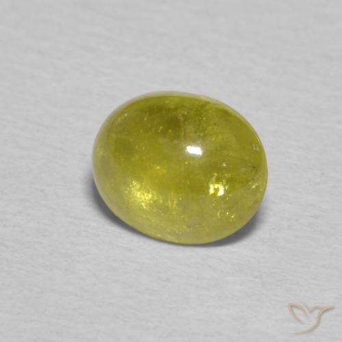 Sphène Pineapple yellow naturelle ovale, 0.91 ct, Transparent