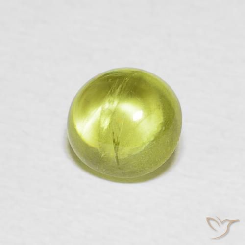 Sphène Vert chaud et terreux naturelle ovale, 1.18 ct, Transparent