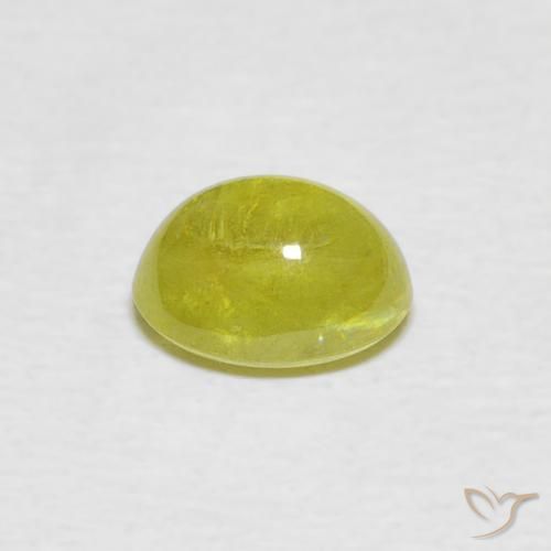 Sphène Vert chaud et terreux naturelle ovale, 1.21 ct, Transparent