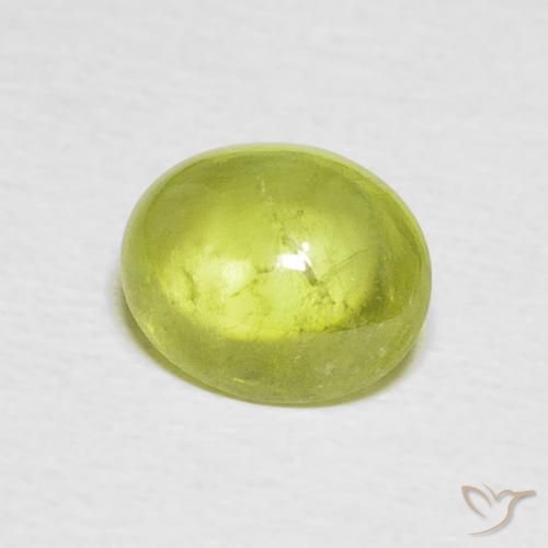 Sphène Jaune citron léger naturelle ovale, 1.57 ct, Transparent
