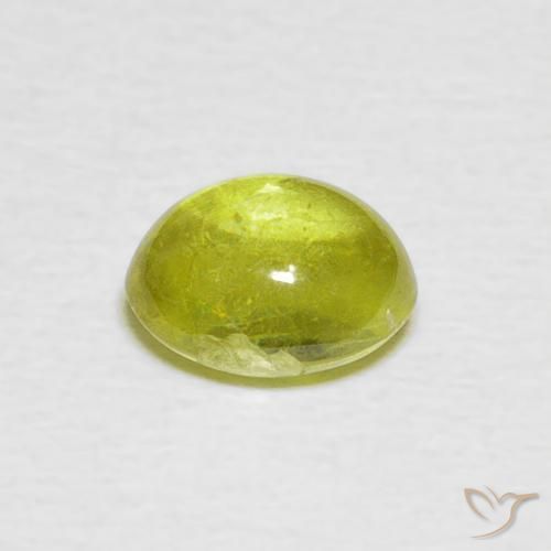 Sphène Jaune clair naturelle ovale, 1.44 ct, Transparent