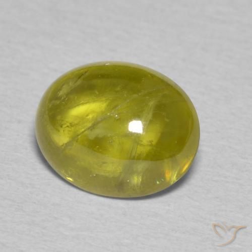 Sphène Vert jaunâtre naturelle ovale, 2.33 ct, Transparent