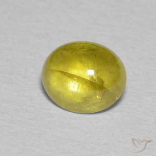Sphène Jaune moyen naturelle ovale, 1.63 ct, Transparent