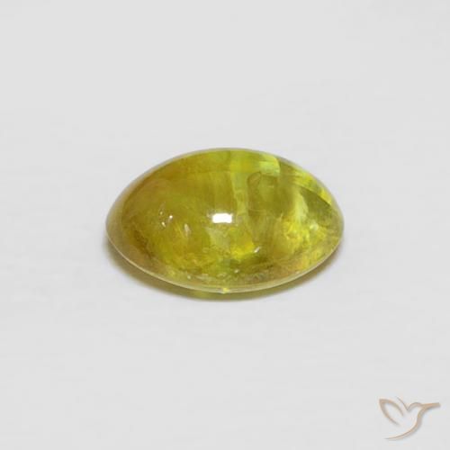 Sphène Jaune brunâtre naturelle ovale, 0.94 ct, Transparent